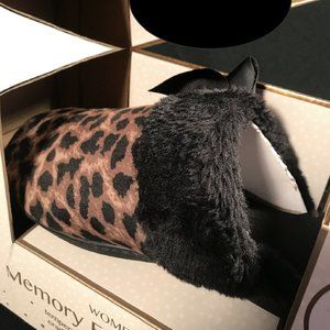 new Sz LARGE Isotoner Signature Totes Women's Memory Foam Slippers CHEETAH PRINT